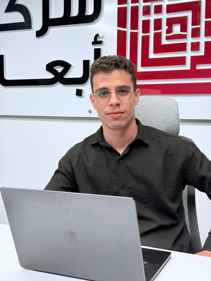 Monther Ibrahim at his desk